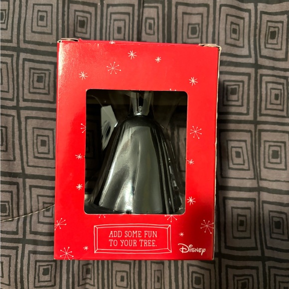 Hallmark Darth Vader ornament - Picture 2 of 2